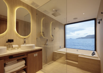 Bathroom and Jacuzzi